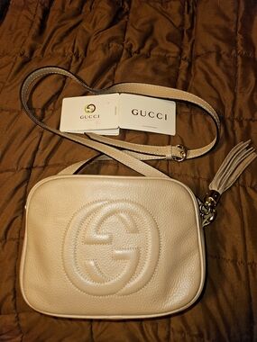Gucci Soho Soft Leather Small Crossbody Bag in Light Beige